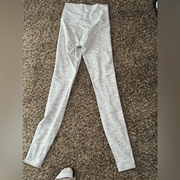 Lululemon wunder under leggins - Picture 2 of 2